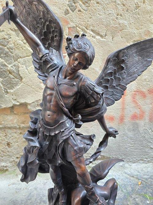 sculptuur, San Michele Arcangelo - 101 cm - Gepatineerd, Antiek en Kunst, Antiek | Keramiek en Aardewerk