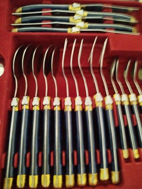 Laguiole/Pradel - Bestekset (24) - Z46CR13 - verzinkstaal,, Antiek en Kunst, Antiek | Keukenbenodigdheden