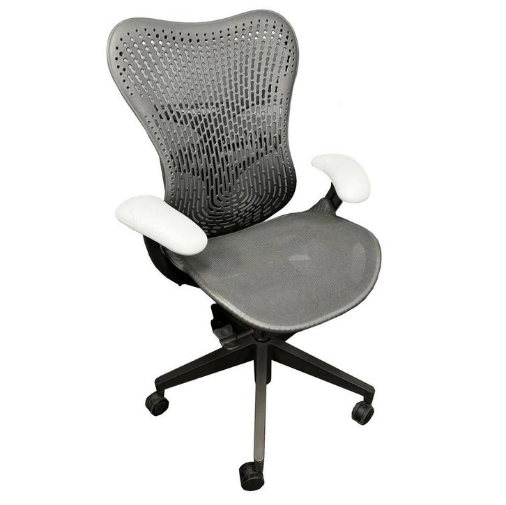Herman Miller Mirra 2 Refurbished, Huis en Inrichting, Bureaustoelen, Ergonomisch, Grijs, Gebruikt, Bureaustoel, Ophalen of Verzenden