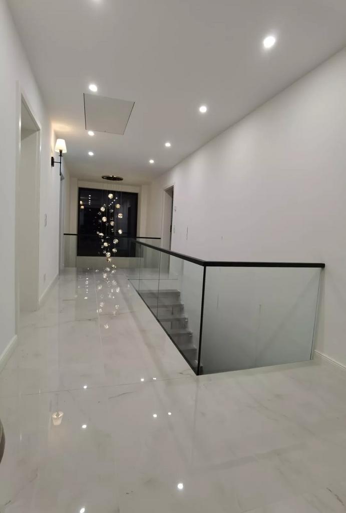 Glazen trapleuning rechts Pauli + Sohn, Diensten en Vakmensen, Glaszetters, Enkel of Dubbel glas, Garantie