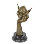 BRONZEN BEELD VAN EEN GOBLIN HOOFD RUSTEND OP DE HAND, Antiek en Kunst, Verzenden