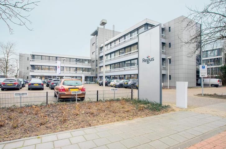 Kantoorruimte in Regus Tiel, Zakelijke goederen, Bedrijfs Onroerend goed