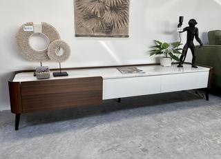 Tv-meubel met wit marmeren blad, By Italia, Walnoot / Wit, Huis en Inrichting, Kasten | Televisiemeubels