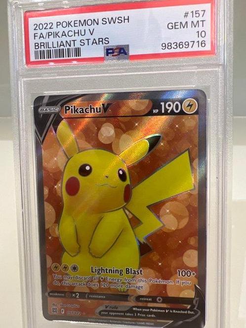 Pokémon - 1 Graded card - 2022 SWSH Pikachu V Brilliant, Hobby en Vrije tijd, Verzamelkaartspellen | Pokémon