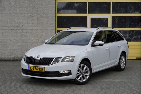 Zakelijke Lease |  Škoda Octavia Combi 1.5 TSI Ambition Busi, Auto's, Skoda, Dealer onderhouden, Lease, Zwart, Handgeschakeld