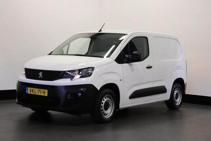 Peugeot Partner 1.2 PT 110PK Benzine! EURO 6, Auto's, Bestelauto's, Dealer onderhouden, Lease, Zwart, Handgeschakeld, Wit, Financial lease