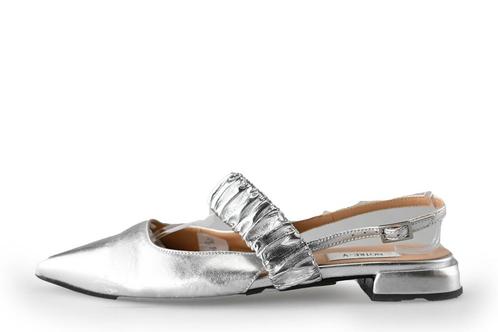 Notre-V Pumps in maat 41 Zilver | 10% extra korting, Kleding | Dames, Schoenen, Overige kleuren, Zo goed als nieuw, Pumps, Verzenden