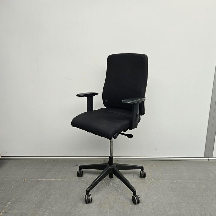 Interstuhl Air bureaustoel extra hoog - zwarte stoffering, Huis en Inrichting, Bureaustoelen, Ophalen of Verzenden