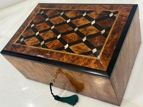 Kist - Palissander, Satijnhout, Thuya, Antiek en Kunst, Curiosa en Brocante