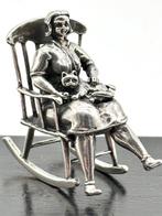 No reserve-Grote massieve zilveren miniatuur vrouw met poes, Antiek en Kunst, Antiek | Goud en Zilver