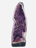 47KG torenhoge amethist geode met diep violette kristallen, Verzamelen, Mineralen en Fossielen