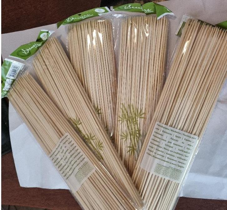 Partij van 5 pakjes Sateprikkers bamboe 30cm zak a 100 stuks, Huis en Inrichting, Keuken | Keukenbenodigdheden, Nieuw, Verzenden