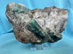 Smaragd in Matrix Gepolijste - Hoogte: 85 mm - Breedte: 135, Verzamelen, Mineralen en Fossielen
