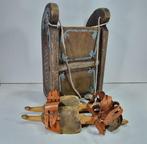 Rare pair of Antique Dutch Queen Skates + an antique folk, Antiek en Kunst