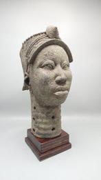 prachtig gedenkhoofdstuk - binnen / buiten - Nigeria (Zonder
