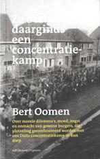 Ze bouwen daarginds een concentratiekamp, Boeken, Ophalen of Verzenden, Nieuw