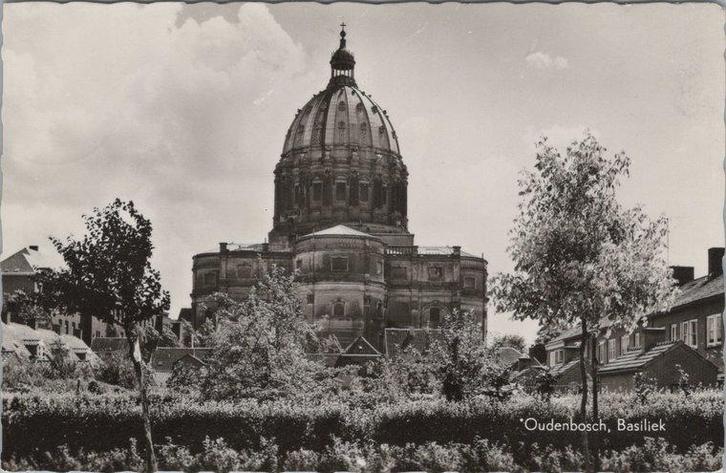 OUDENBOSCH - Basiliek, Verzamelen, Ansichtkaarten | Nederland, Verzenden