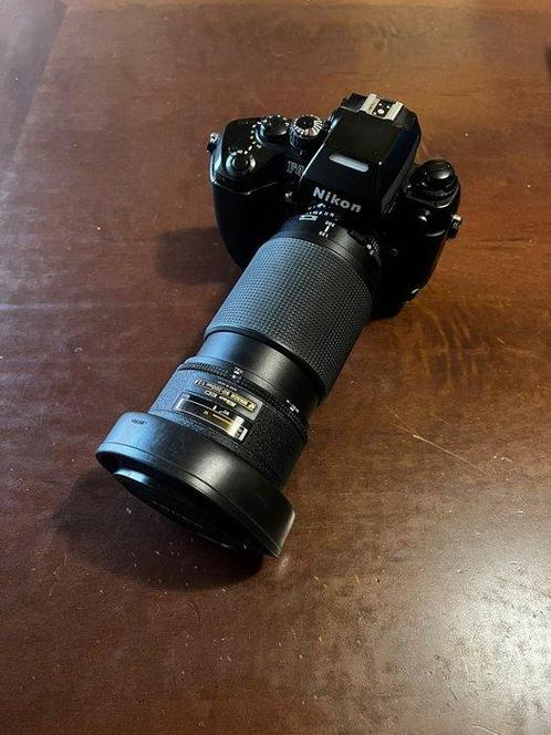 Nikon F4S + AF nikkor 80-200mm F2.8 ED + SB 24 Analoge, Audio, Tv en Foto, Fotocamera's Analoog