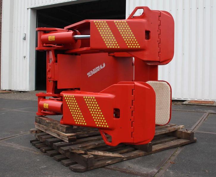 Auramo Papierrollenklem splitarm, Zakelijke goederen, Machines en Bouw | Heftrucks en Intern transport, Verzenden