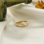 Gouden ring met diamant | 0,01 ct. (gouden sieraden), 18 tot 19, Gebruikt, Overige kleuren, Ophalen of Verzenden