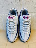 Nike - Veterschoenen - Maat: EU 36, Nieuw