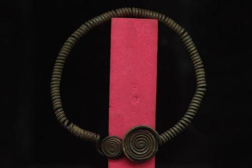 Bronstijd - (Urnveldencultuur) - Aristocratische spiraal, Antiek en Kunst, Antiek | Overige Antiek