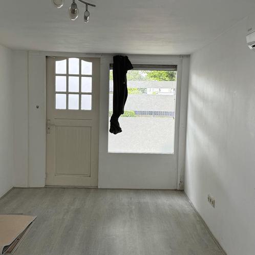 Gestoffeerde studio met tuin en wasmachine, Huizen en Kamers, Kamers te huur, Minder dan 20 m², Rotterdam