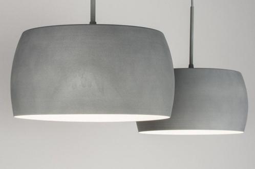 Rietveld Hanglampen - Betongrijs - Metaal, Aluminium, Huis en Inrichting, Lampen | Hanglampen, Verzenden