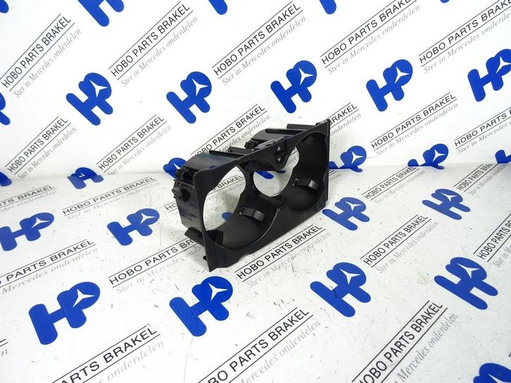 Bekerhouder A 212 680 0110 o.a: E-klasse w212, Auto-onderdelen, Interieur en Bekleding, Gebruikt, 3 maanden garantie, Mercedes-Benz