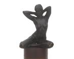 Irenee Duriez (1950), Zittend naakt, Brons