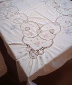 Tafelkleed - 210 cm - 160 cm - met de hand borduren