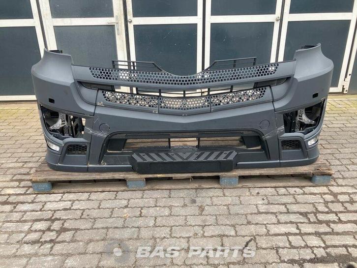Bumper Mercedes Actros MP4 A 960 880 16 90, Auto-onderdelen, Vrachtwagen-onderdelen, Gebruikt, Mercedes-Benz, Carrosserie en Plaatwerk