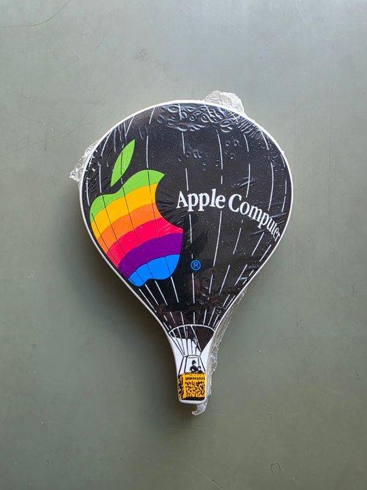 No Reserve - Lot of 100 Original Apple hot air balloon, Spelcomputers en Games, Spelcomputers | Overige Accessoires