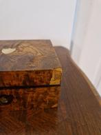 Sieradendoos - Hout, Messing, Antiek en Kunst