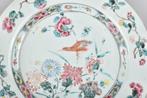 Bord - UNUSUAL CHINESE FAMILLE ROSE VERTE DECORATED WITH A, Antiek en Kunst