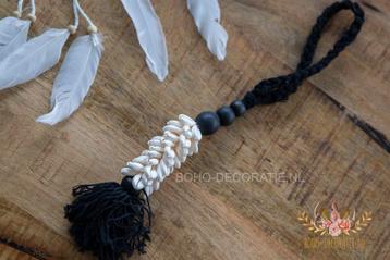 Boho hanger touw met schelpen zwart