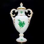 Herend - Artwork Amphora with Lid - Chinese Bouquet Apponyi, Antiek en Kunst, Antiek | Glas en Kristal