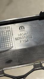 jeep Compass II Facelift Grille 60931202, Auto-onderdelen, Ophalen, Gebruikt, Voor