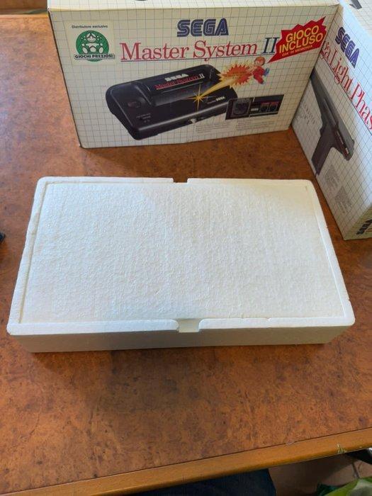 Sega - Master System II w/Alex Kidd built-in - with The Sega, Spelcomputers en Games, Spelcomputers | Overige Accessoires