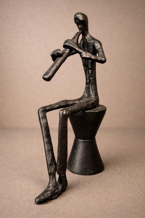 Beeldje - Muzikant speelt zijn klarinet - Aluminium, Antiek en Kunst, Curiosa en Brocante
