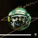 LP gebruikt - Clover - Love On The Wire, Cd's en Dvd's, Verzenden, Zo goed als nieuw