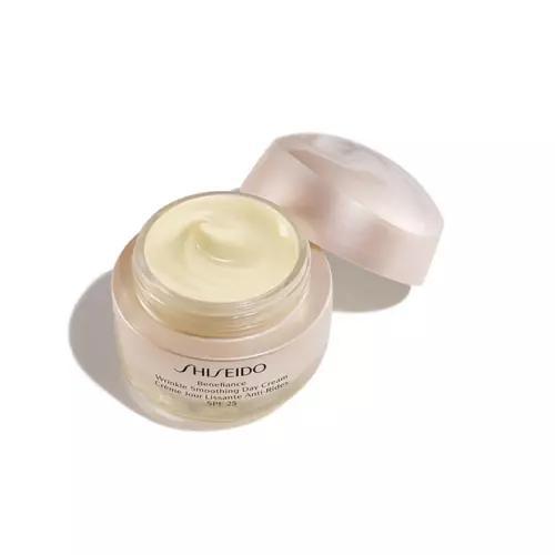 Shiseido Benefiance Wrinkle Smoothing (Dagcreme), Sieraden, Tassen en Uiterlijk, Uiterlijk | Gezichtsverzorging, Nieuw, Verzenden