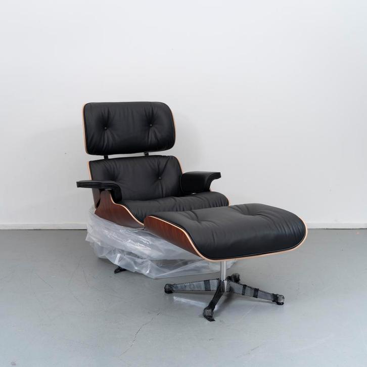 2x Vitra Eames Lounge Chair + Ottoman Palisander - Chroom, Huis en Inrichting, Fauteuils, 75 tot 100 cm, Nieuw, 75 tot 100 cm