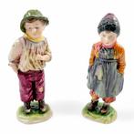 Kämmer Volkstedt - Beeldje - Porcelain pair of figurines