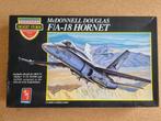 AMT/ERTL 8703 McDonnell Douglas F/A-18 Hornet 1:72, Hobby en Vrije tijd, Modelbouw | Vliegtuigen en Helikopters, Verzenden, Nieuw