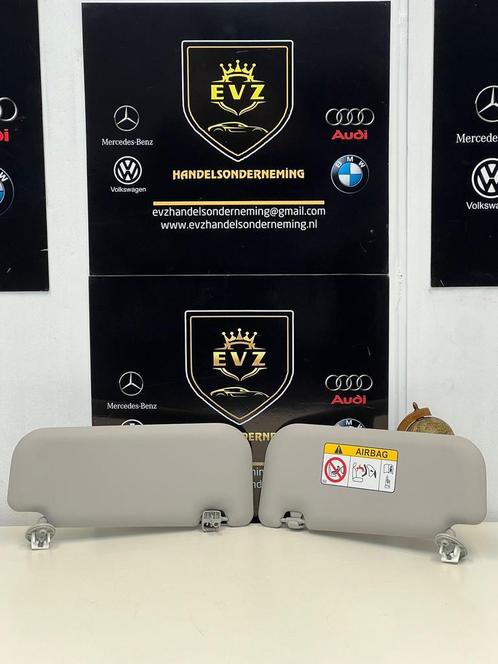 Toyota RAV-4 zonnekleppen set rechts en links bj.2020, Auto-onderdelen, Interieur en Bekleding, Gebruikt, Toyota