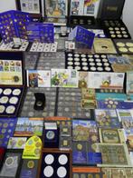 Wereld. Collection of coins/banknote/medals/euro inkl. pp
