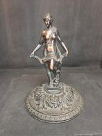 Beeld, La dea venere con un deldino - 16 cm - Gepatineerd