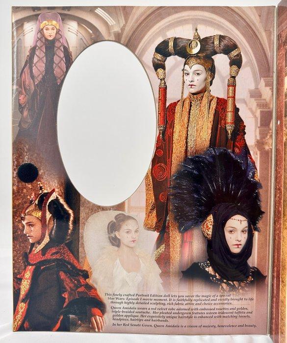 Mattel - Barbiepop Queen Amidala – Star Wars Collector Doll, Antiek en Kunst, Antiek | Speelgoed