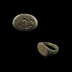 Middeleeuws Brons Zegelring met bloemdecoratie - 18 mm, Antiek en Kunst